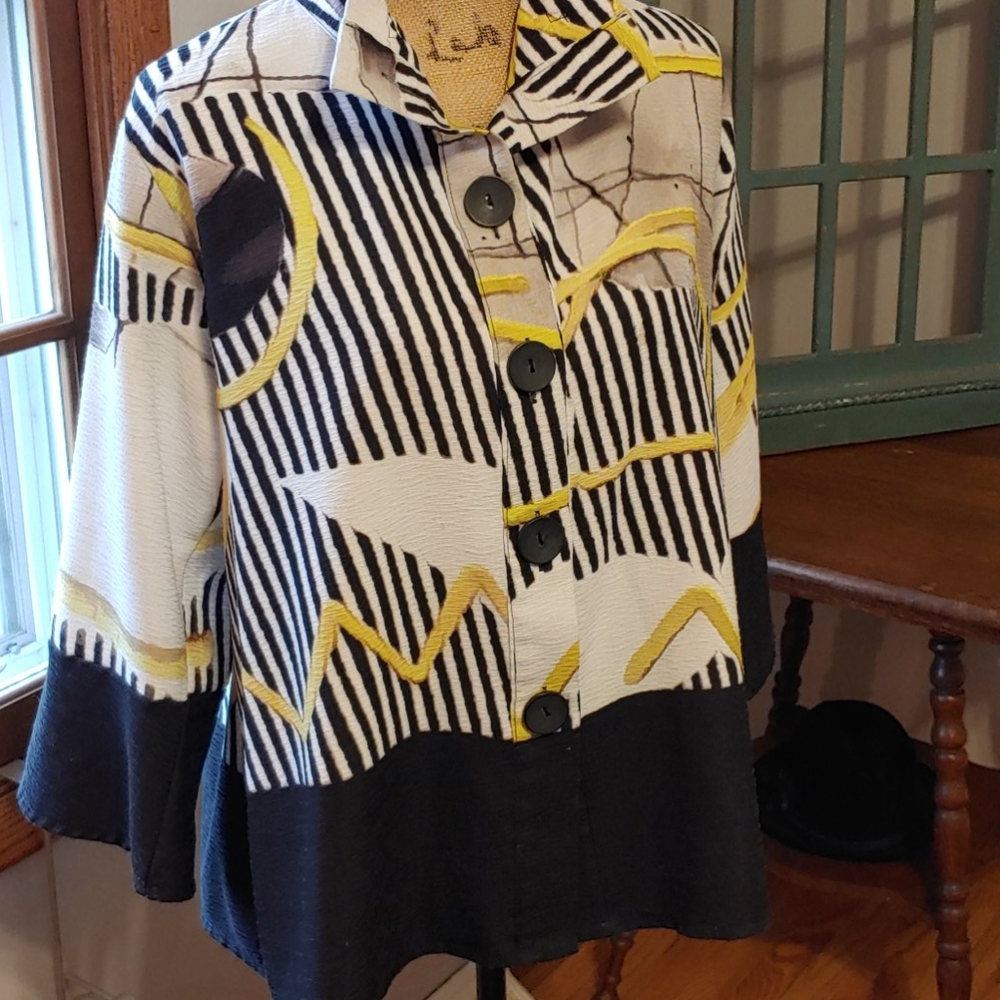 Chic geometric patterned summer jacket